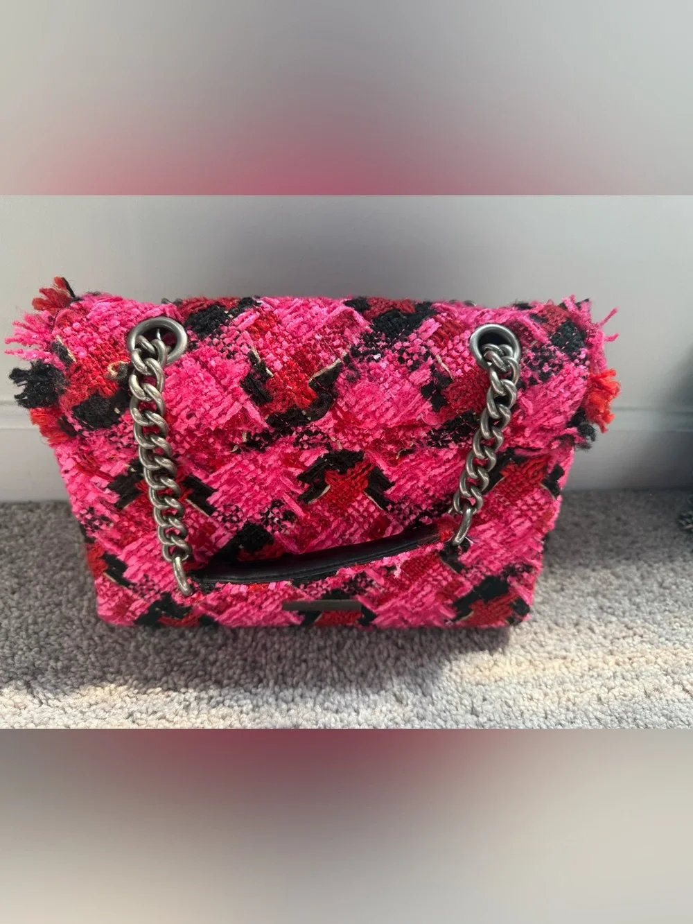 Kurt Geiger Pink Tweed Chain Shoulder Bag - Hand-Embellished Detail - Picture 3 of 4